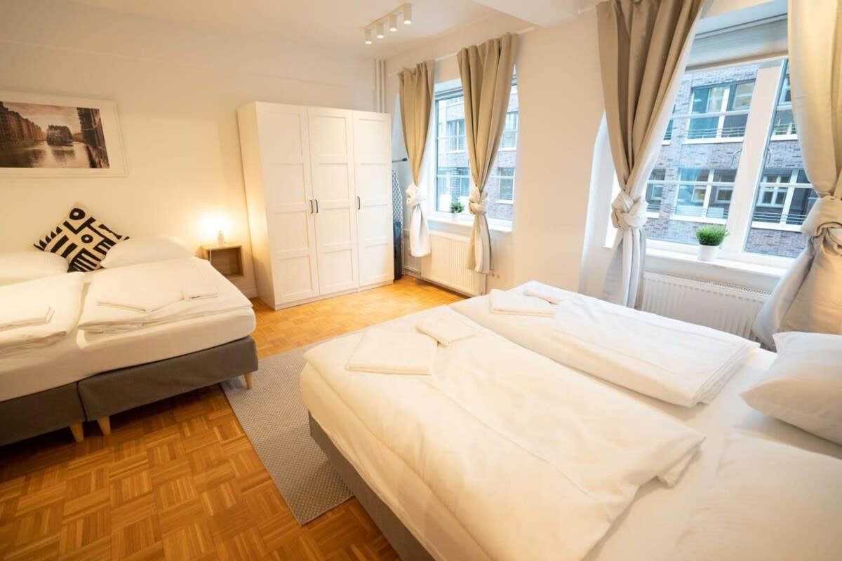 Living In Hamburg City Center Экстерьер фото