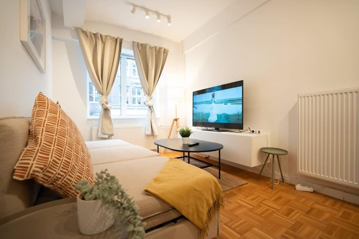 Living In Hamburg City Center Экстерьер фото